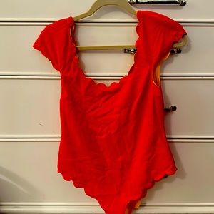 Reversible red/yellow Marysia scalloped full piece with tags